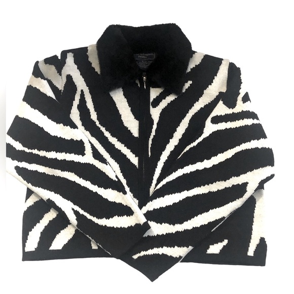 BLACK AND WHITE ZEBRA PRINT ZIP UP CARDIGAN SWEATER MP - Picture 2 of 9